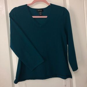green/blue v-neck sweater-top
